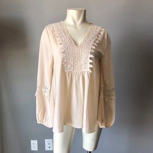 Buttons cream crochet blouse bnwot